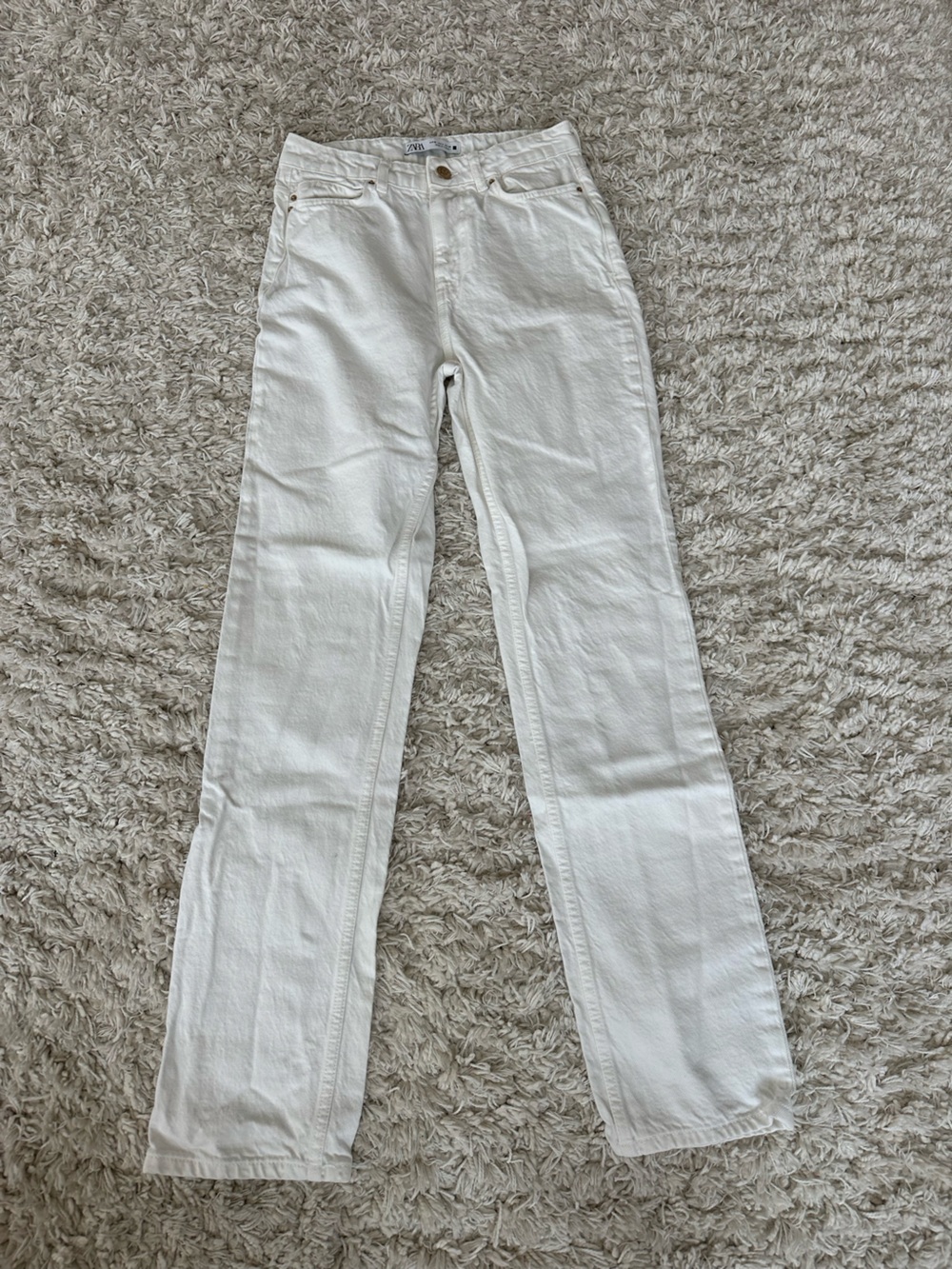 Zara Off-White High-Rise Jeans with Gold Hardware